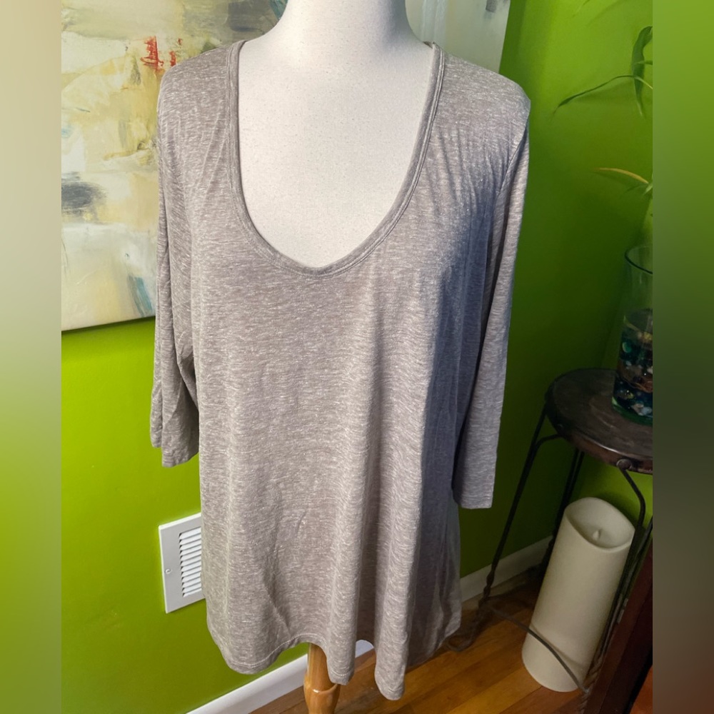 Women's Scoop-Neck Tunic Top in Heather Taupe